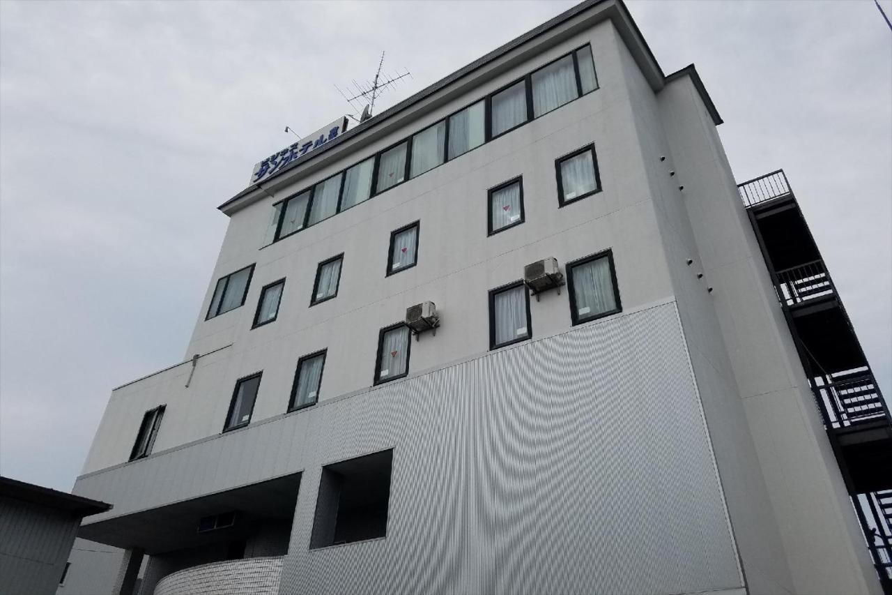 Oyo Sun Hotel Kurayoshi Bagian luar foto